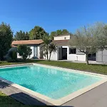 Сasa de vacaciones Maison De Charme Avec Piscine, Escapade, Détente *