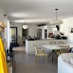 Сasa de vacaciones Maison De Charme Avec Piscine, Escapade, Détente *